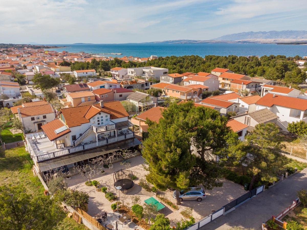 Apartments Villa Agape วีร์ ภายนอก รูปภาพ