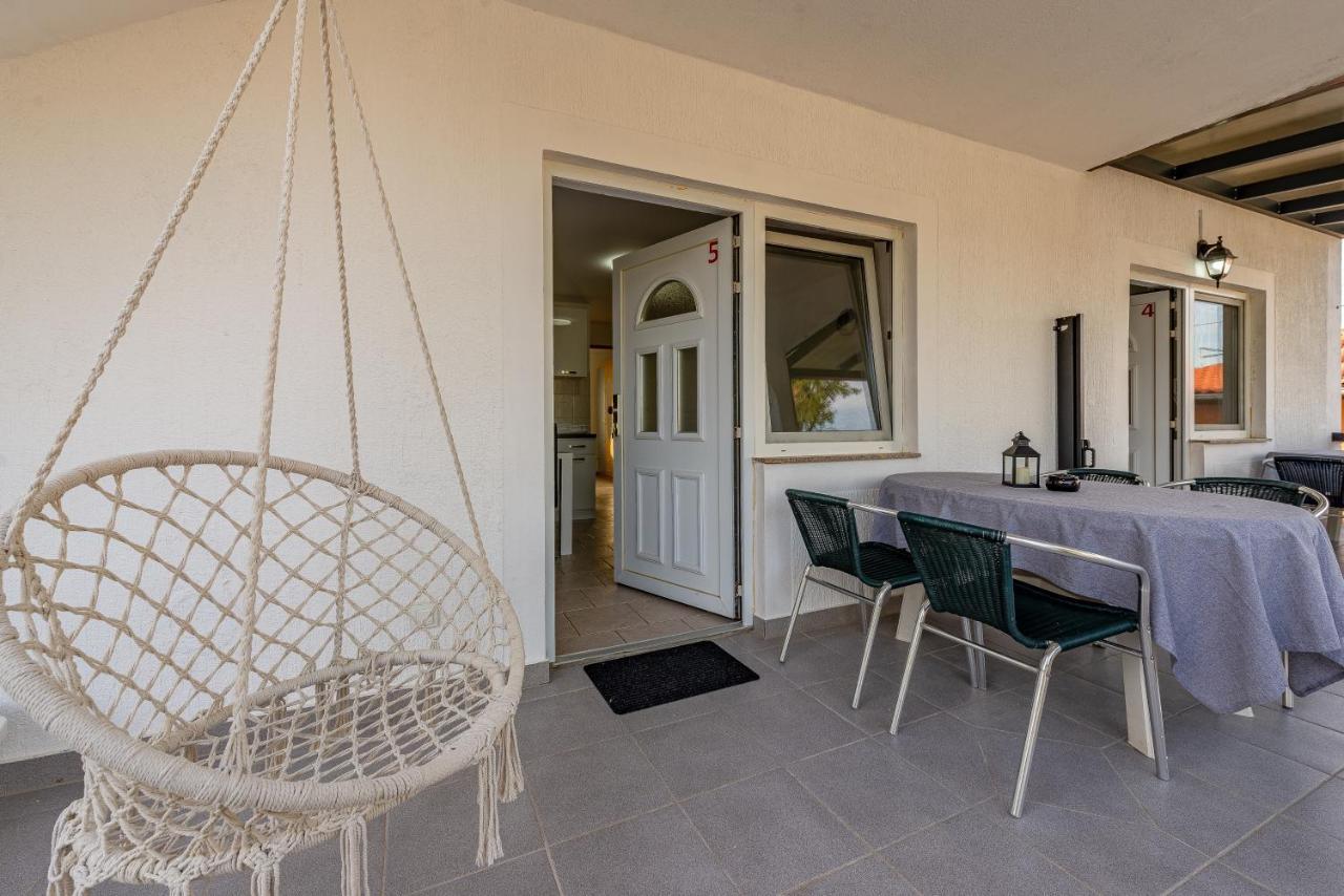 Apartments Villa Agape วีร์ ภายนอก รูปภาพ