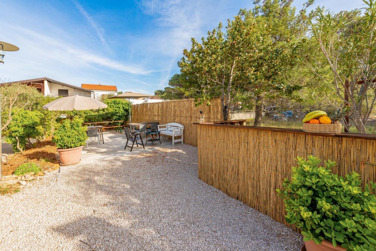 Apartments Villa Agape วีร์ ภายนอก รูปภาพ